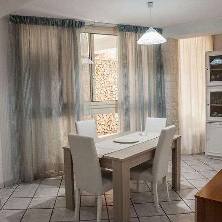 Casa Vacanze Margherita Porto Torres Eksteriør billede